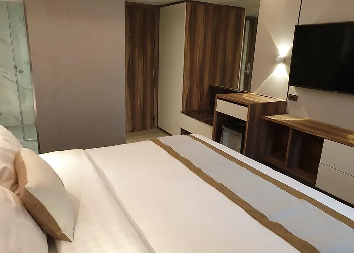 Hotel Syama Nana 4*