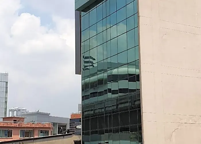 Hotel Syama Nana 4*